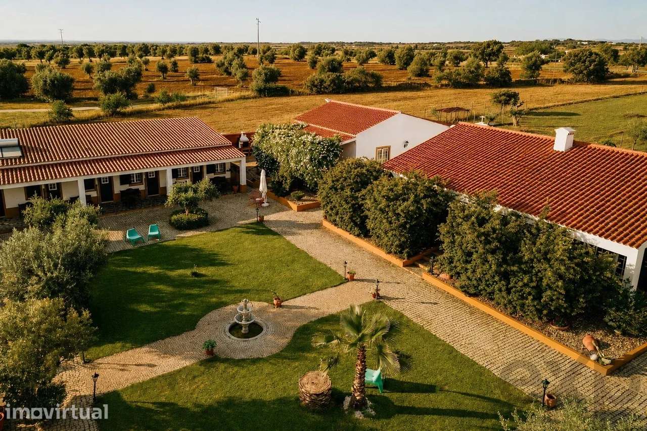 Monte Alentejano, Turismo Rural com 9 quartos no Vimieiro.