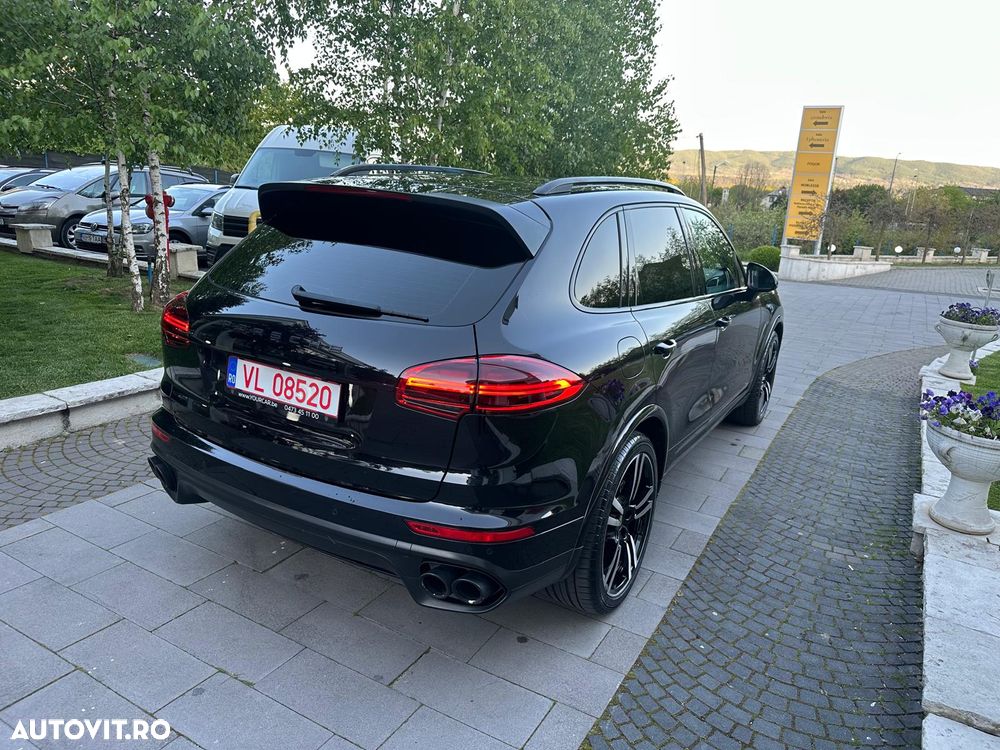 Porsche Cayenne Platinum Edition - 6