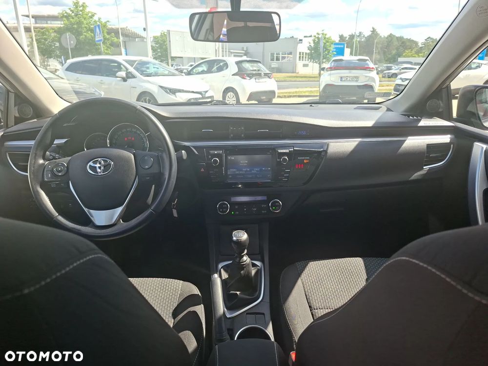Toyota Corolla 1.6 Premium - 10