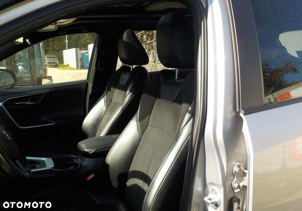 Toyota RAV4 - 21