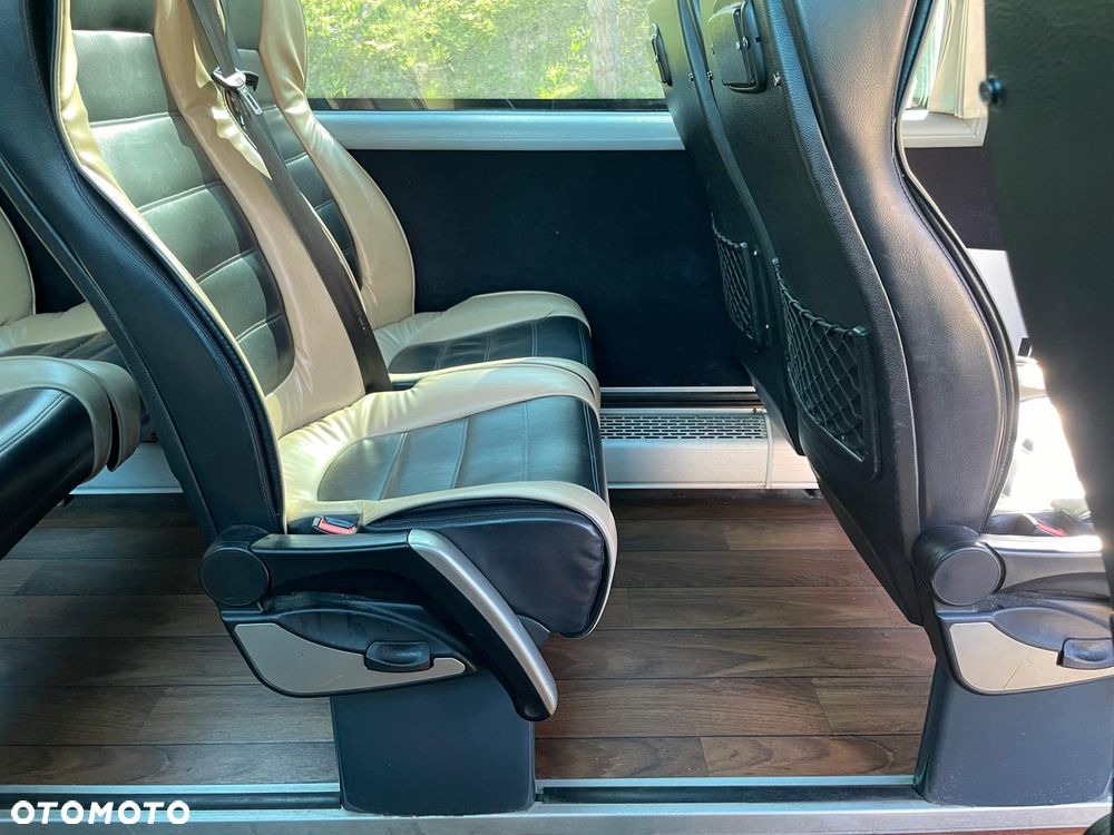 Mercedes-Benz VARIO - 12