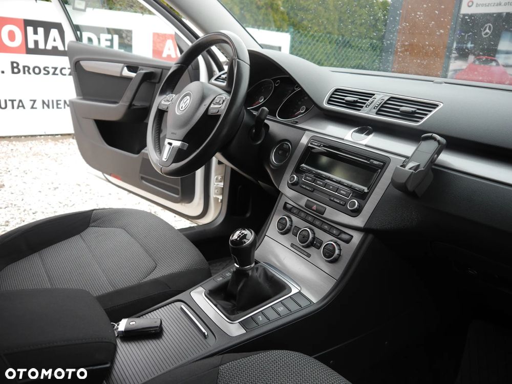 Volkswagen Passat 2.0 TDI BlueMotion Technology Exclusive - 7