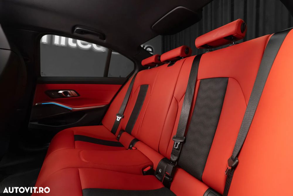 BMW M3 Competition xDrive AT - 32