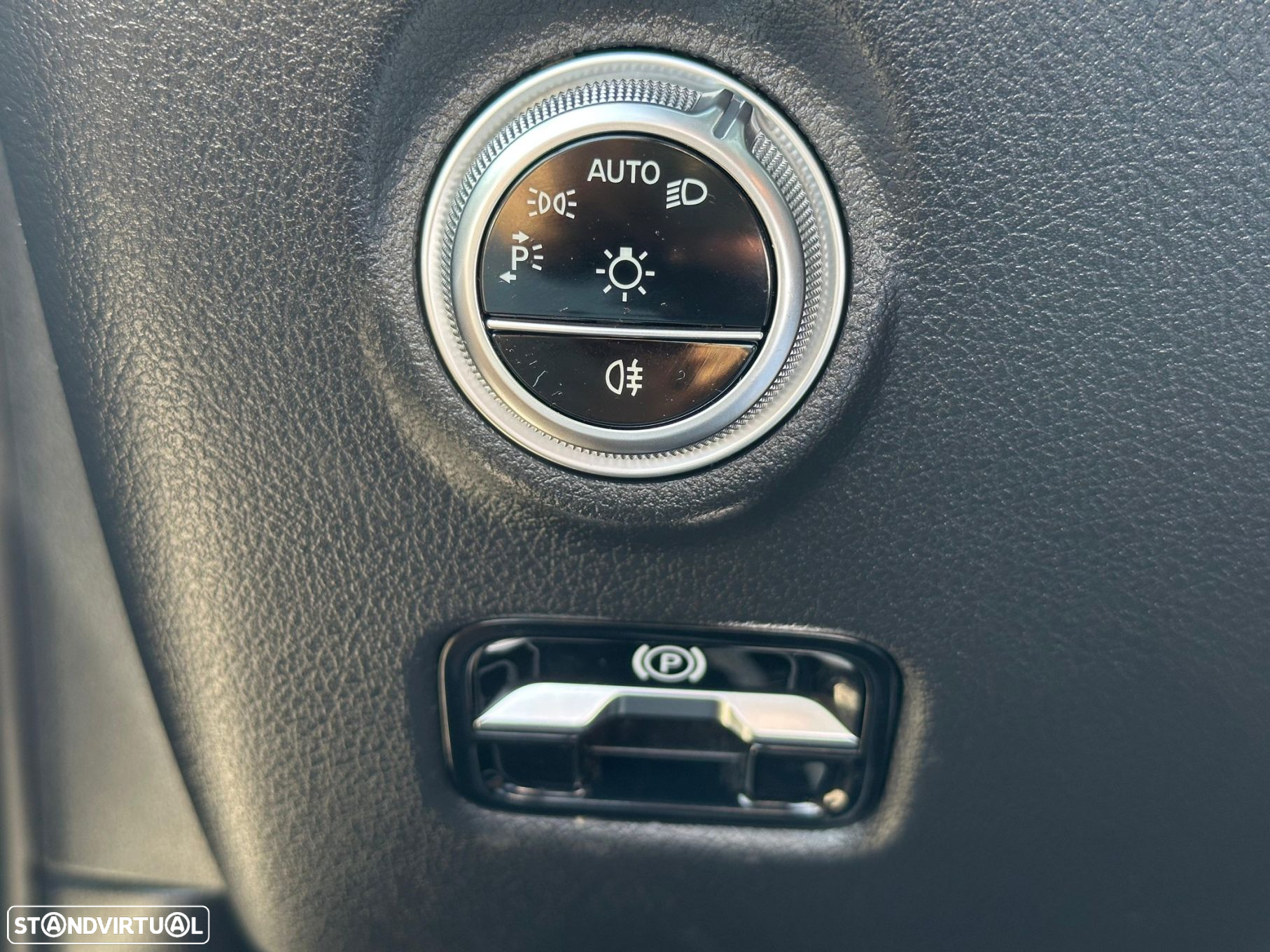 Mercedes-Benz C 300 e AMG Line - 31