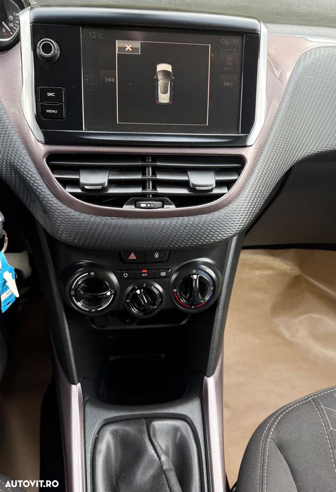Peugeot 2008 e-HDi FAP 115 STOP & START Allure - 22