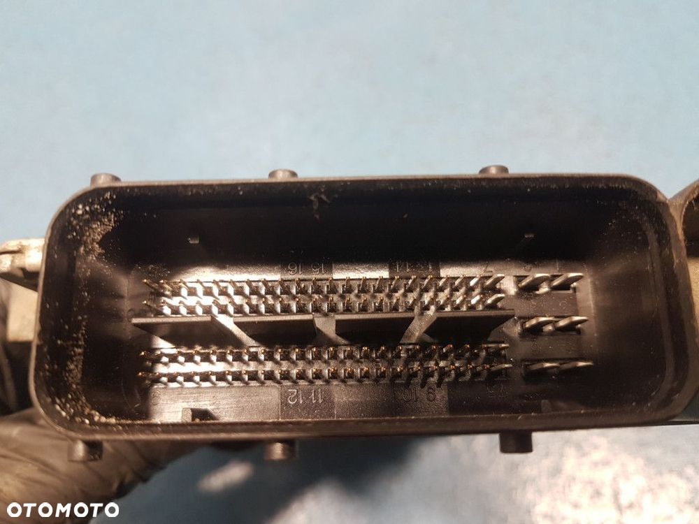 KIA CARENS III STEROWNIK SILNIKA UND7K0COEA G4KA6H304715 - 4