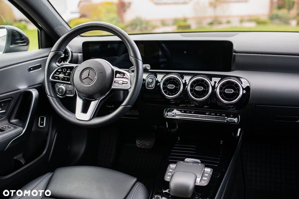 Mercedes-Benz Klasa A 200 7G-DCT - 14