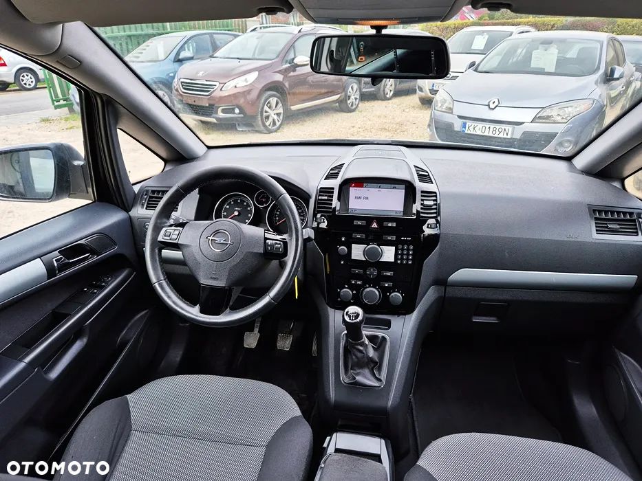 Opel Zafira 1.8 Family Plus - 34