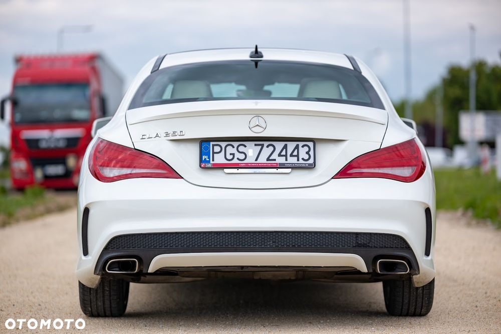 Mercedes-Benz CLA 250 7G-DCT - 6