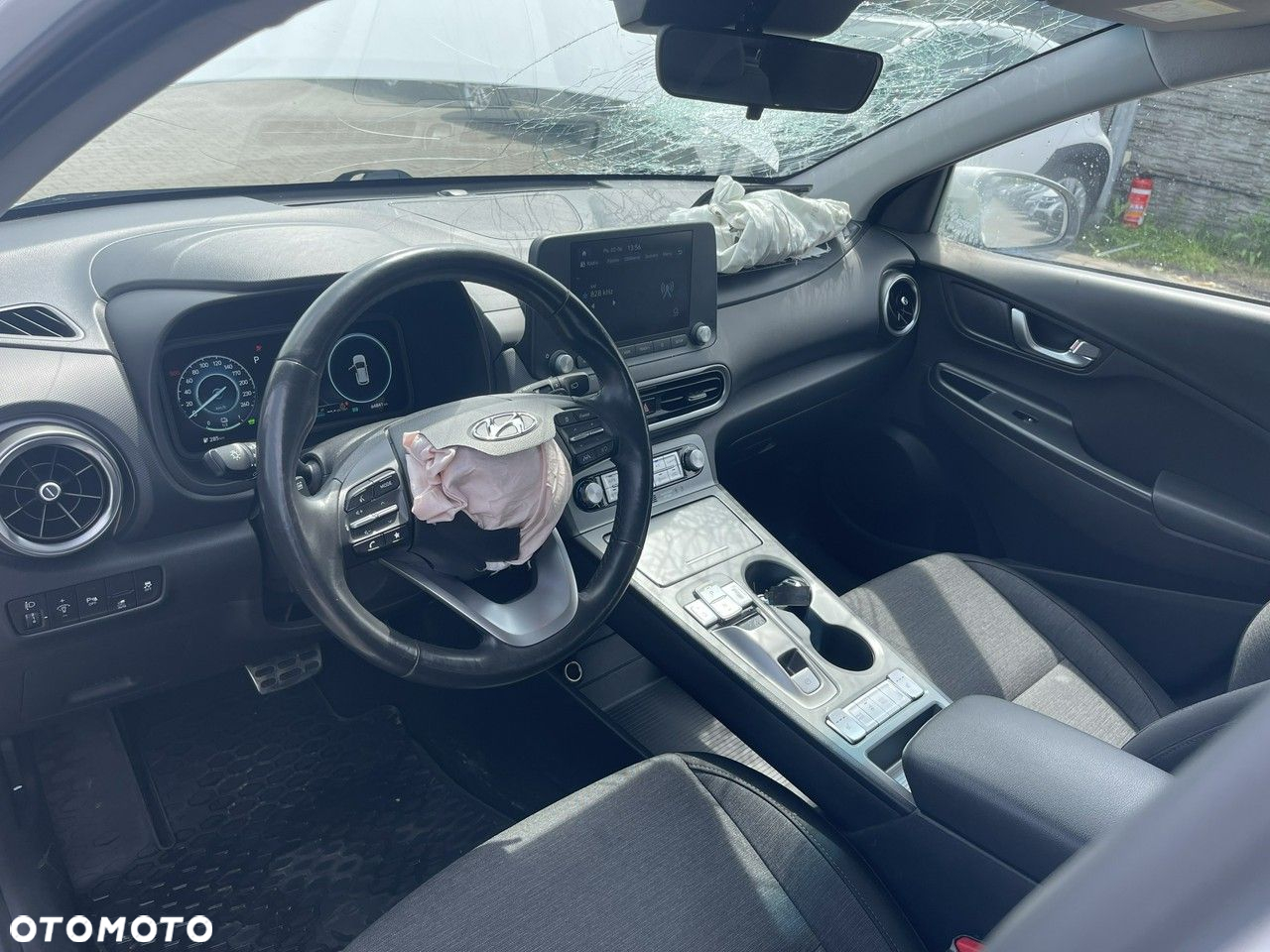 Hyundai Kona Electric 39kWh Style - 8