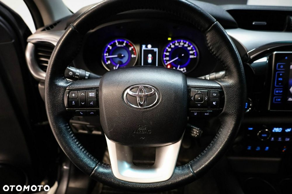 Toyota Hilux - 17