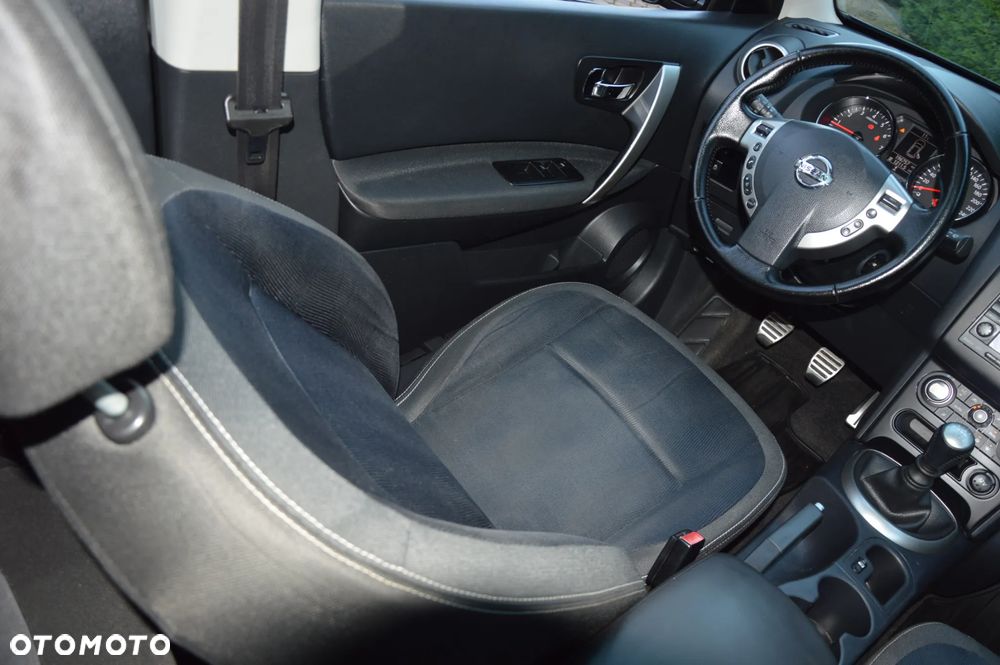 Nissan Qashqai+2 2.0 tekna - 25