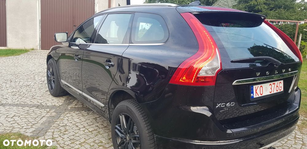 Volvo XC 60 D3 Geartronic Summum - 4