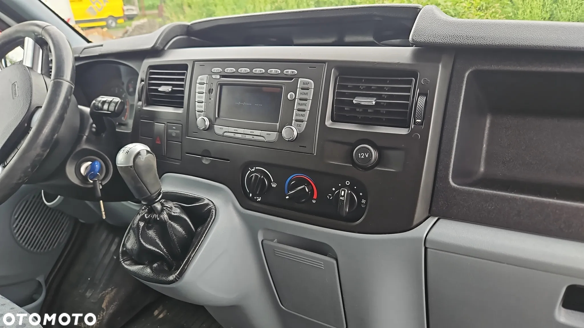 Ford Transit - 8