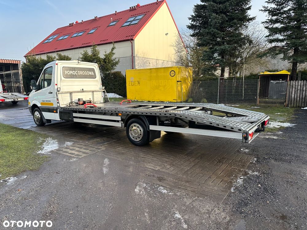 Mercedes-Benz Sprinter - 4