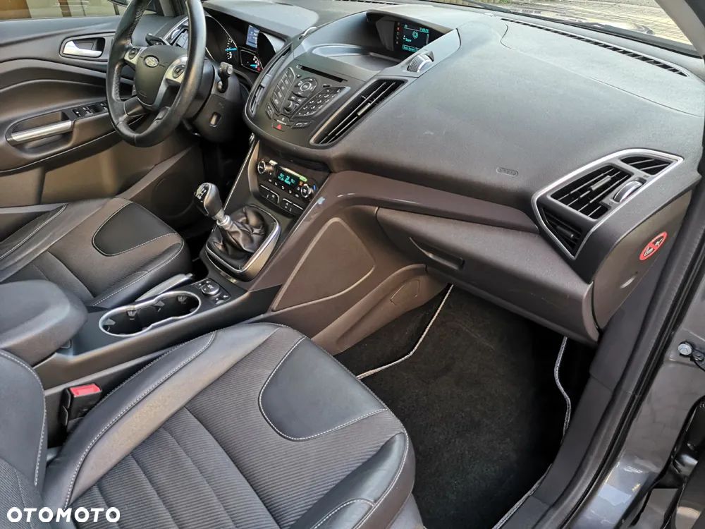 Ford Kuga 1.5 EcoBoost 2x4 Trend - 14