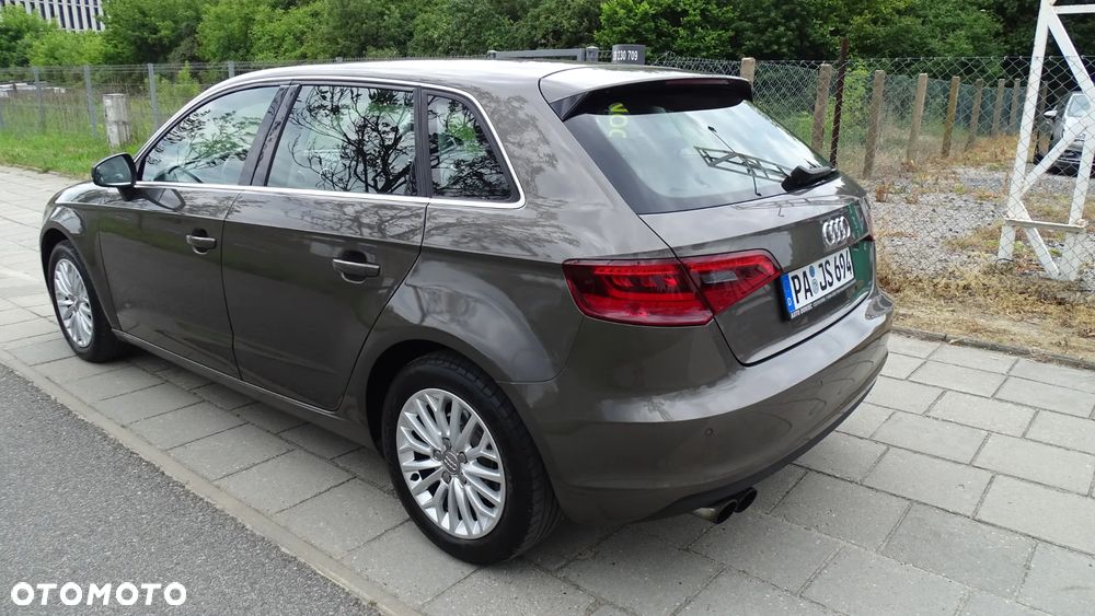 Audi A3 Sportback 1.4 TFSI S tronic Attraction - 5
