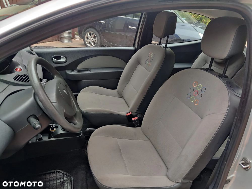 Renault Twingo 1.2 16V Dynamique - 4