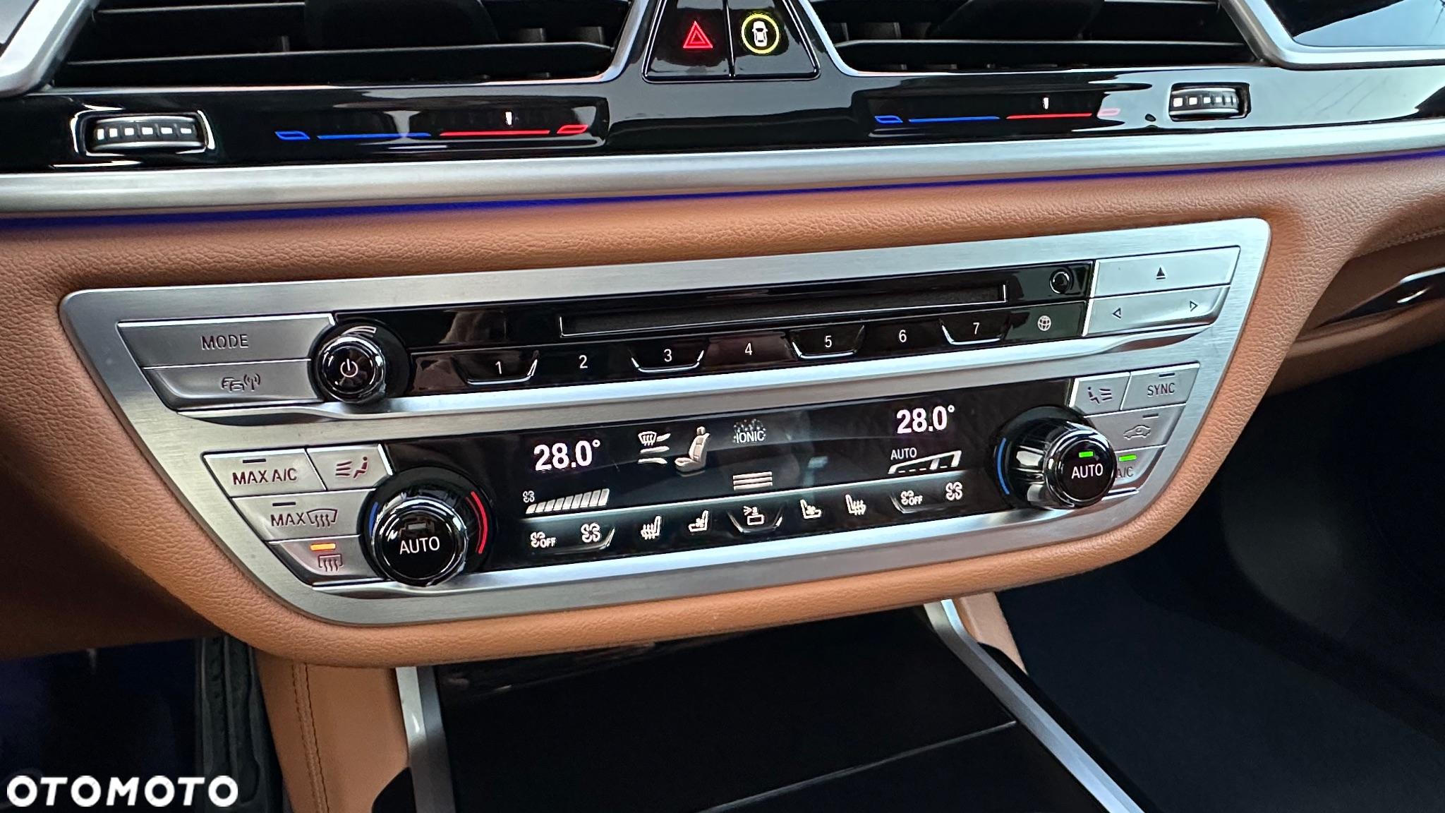 BMW Seria 7 740Ld xDrive sport - 26