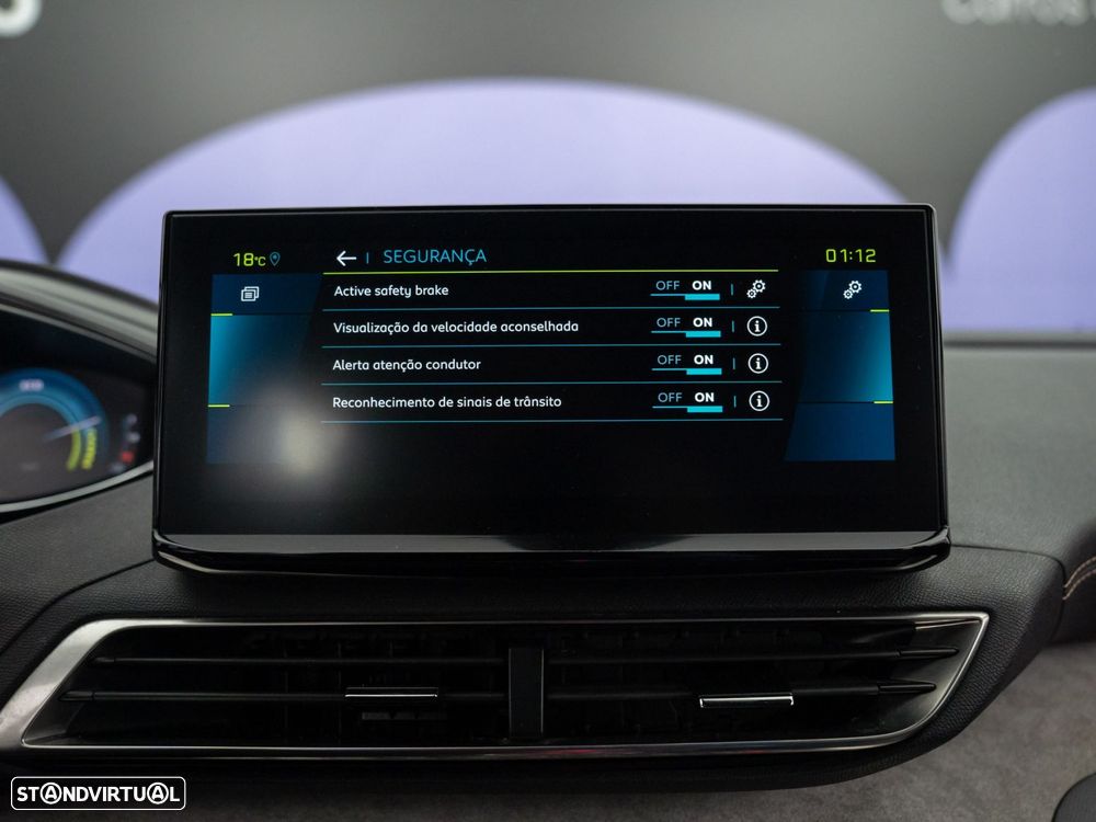 Peugeot 3008 1.6 Hybrid GT Pack e-EAT8 - 36