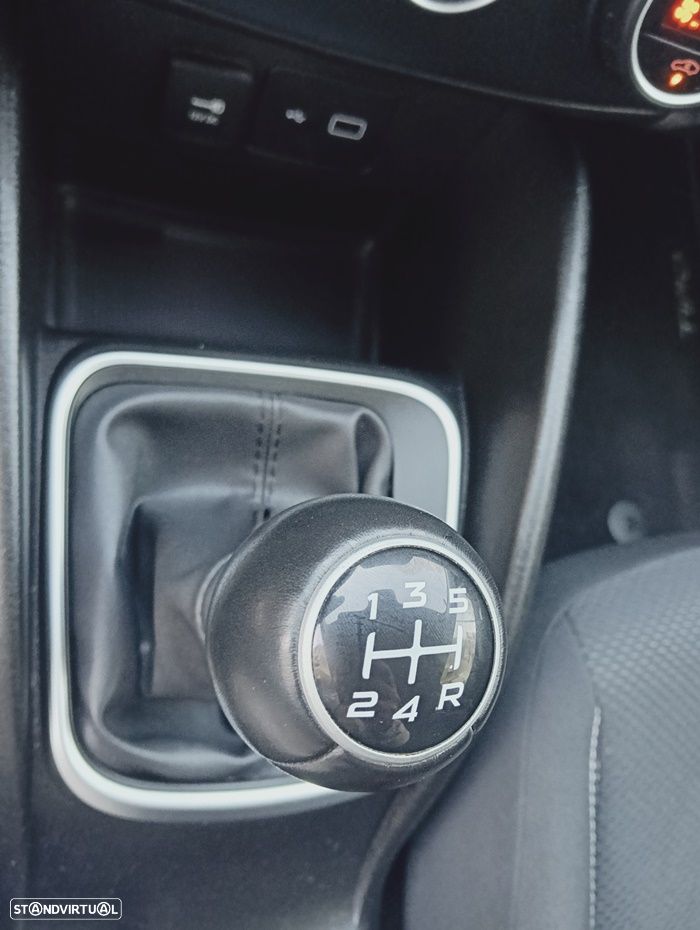 Fiat Tipo Station Wagon 1.3 M-Jet Lounge Tech - 42