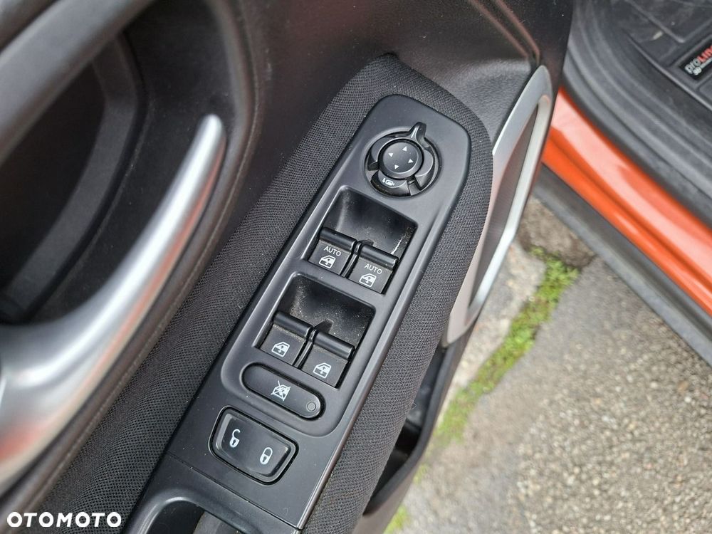 Jeep Renegade - 15