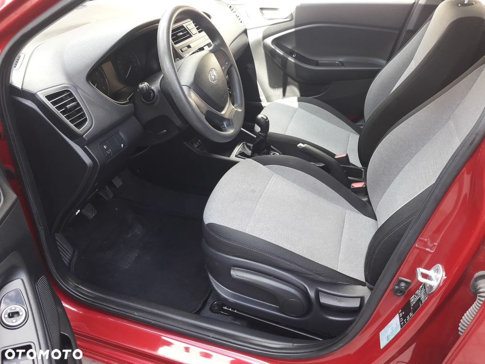 Hyundai i20 - 13