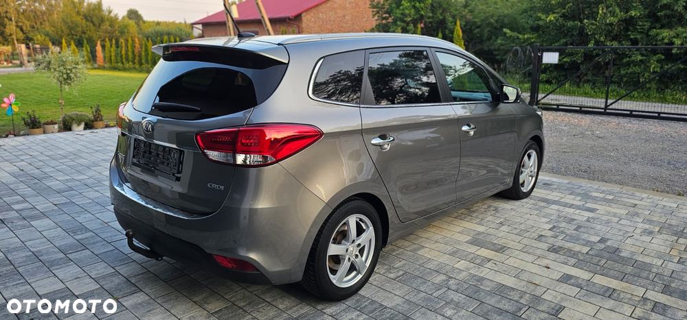 Kia Carens 1.7 CRDi L 7os - 5