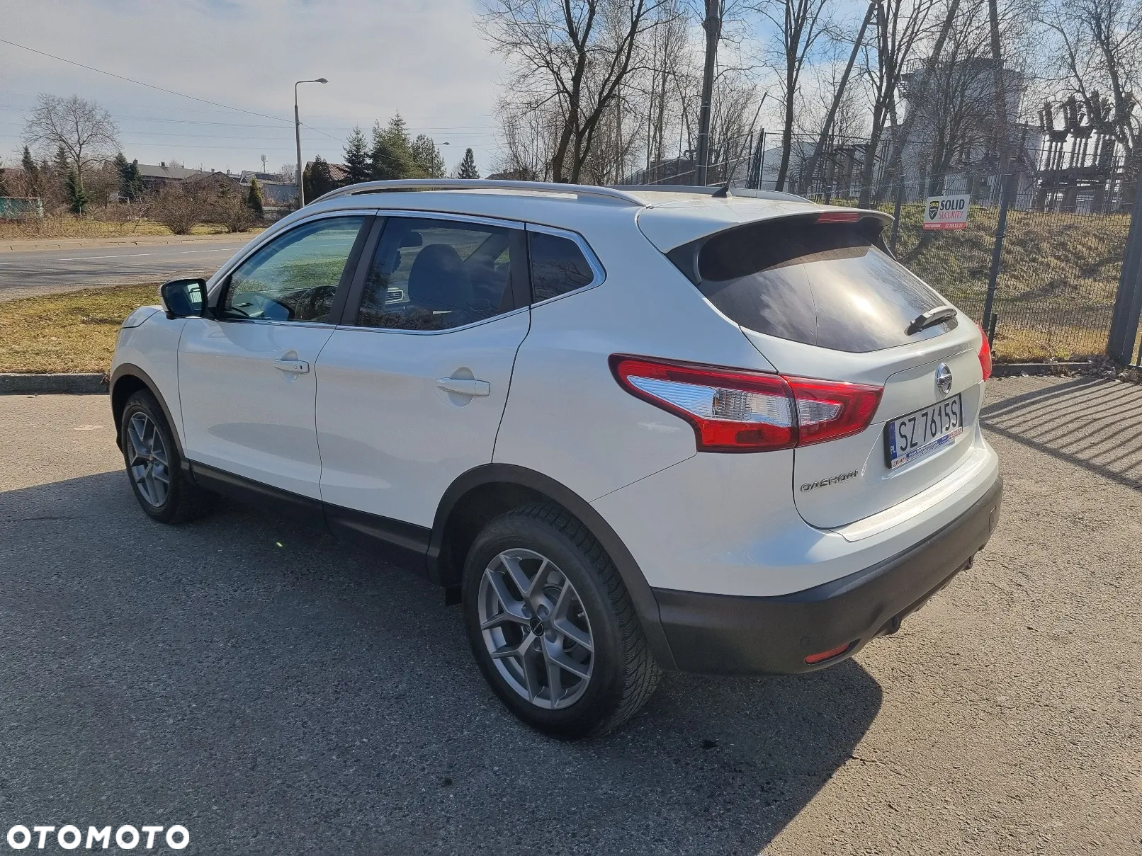 Nissan Qashqai 1.6 DIG-T N-Connecta - 4