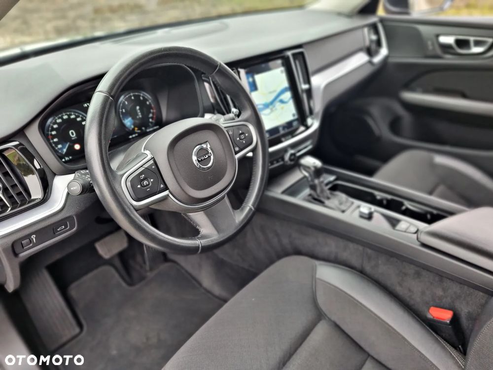 Volvo V60 T5 Geartronic Momentum - 23