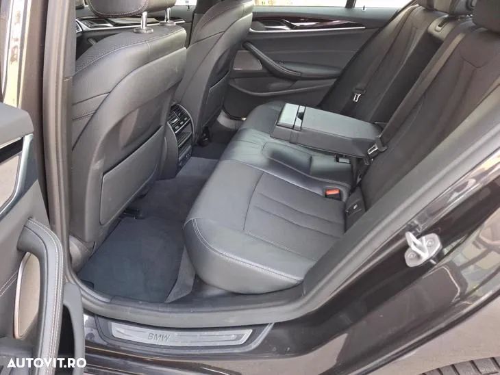 BMW Seria 5 520d Aut. Luxury Line - 13