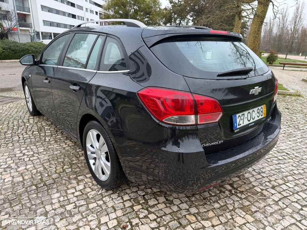 Chevrolet Cruze SW 1.7 VCDi LT - 4