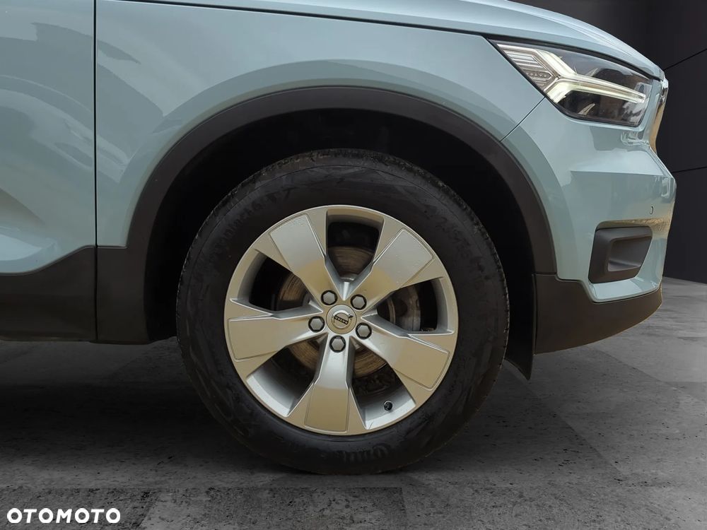 Volvo XC 40 T3 Momentum - 32