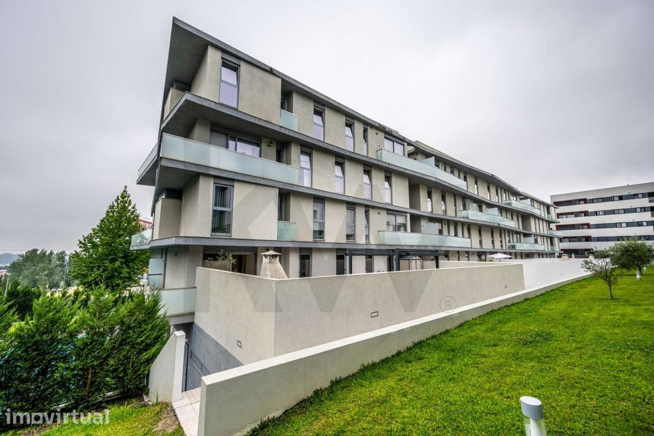 Apartamento T3 com terraço de 120 m2 em condomínio com jardim e piscin - Grande imagem: 5/41