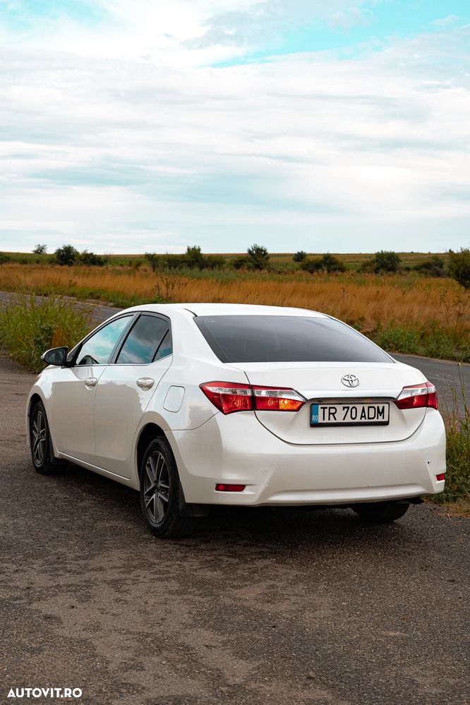 Toyota Corolla 1.6 Valvematic CVT Sol - 6