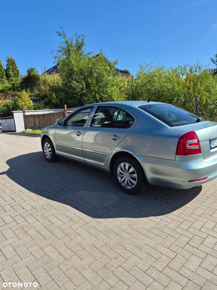 Skoda Octavia 1.6 TDI DPF Ambition - 3