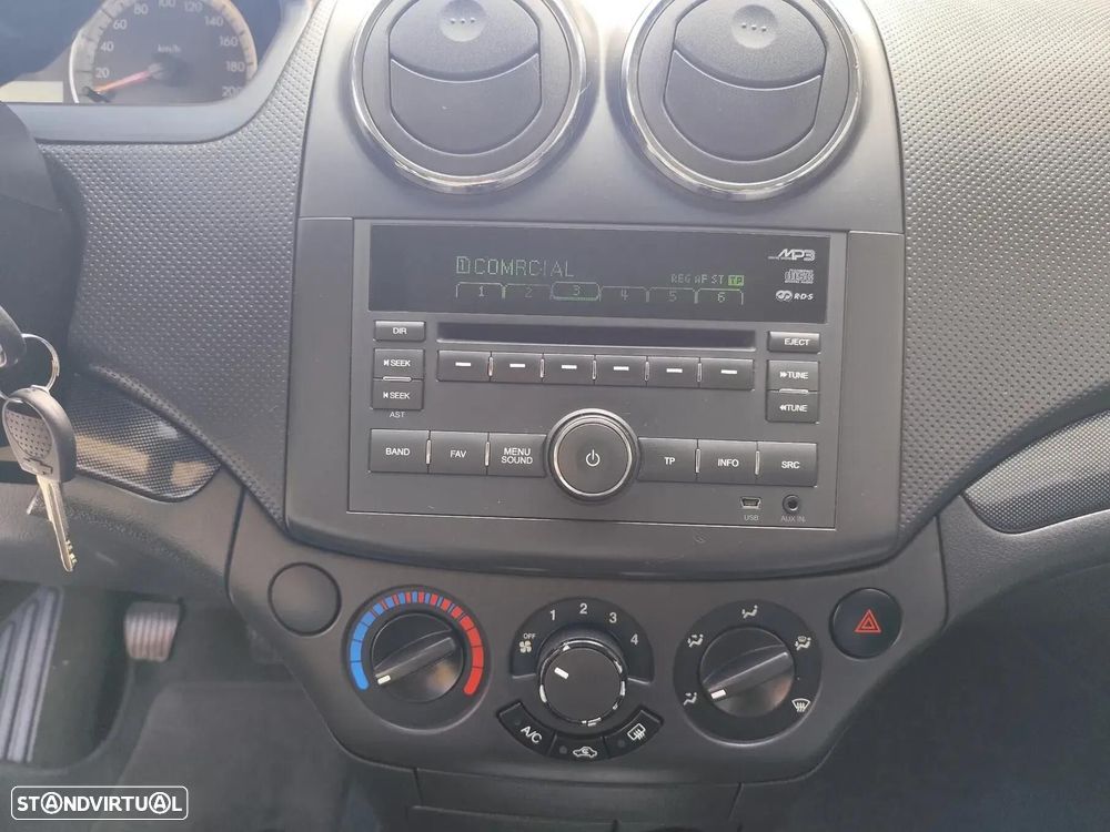 Chevrolet Aveo 1.2 LS - 11