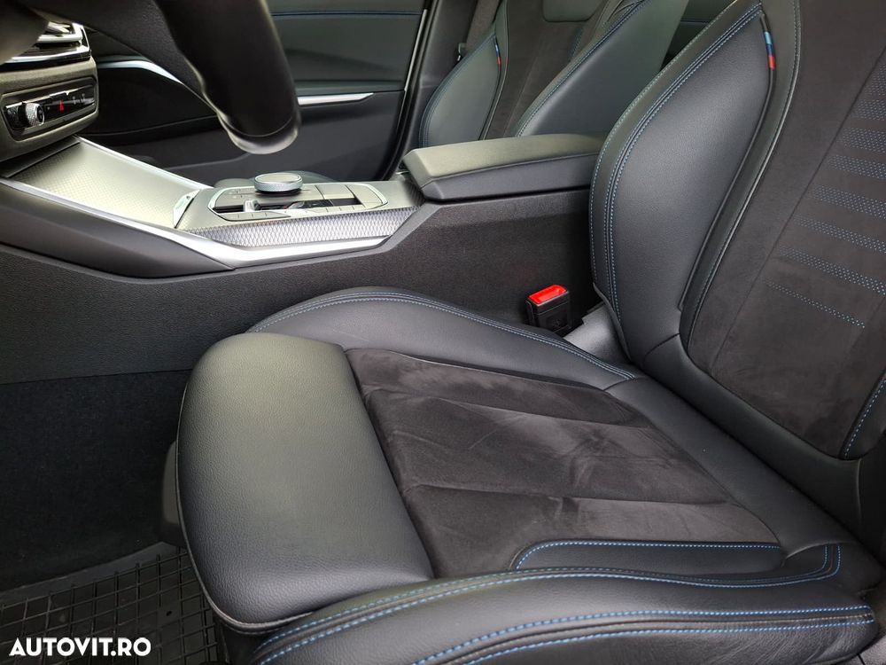 BMW Seria 3 330i AT - 28