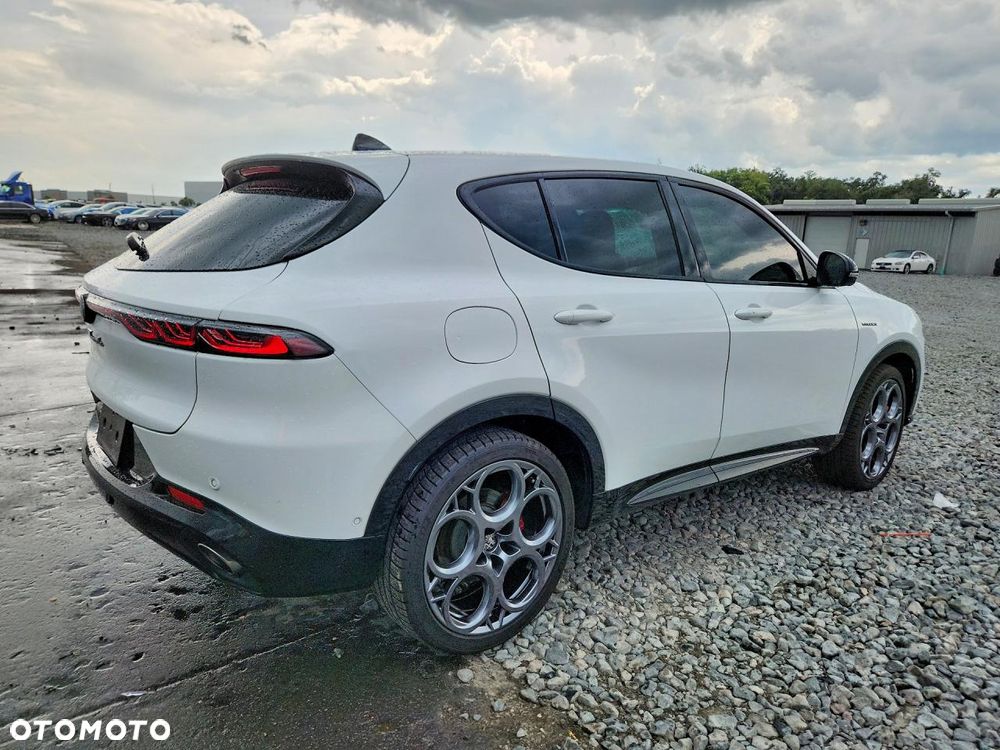Alfa Romeo Stelvio - 3