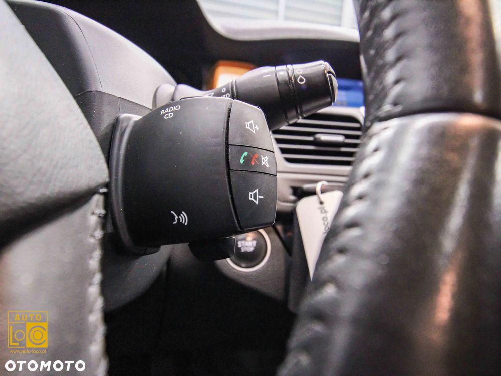 Renault Laguna 2.0 16V Turbo Initiale - 24