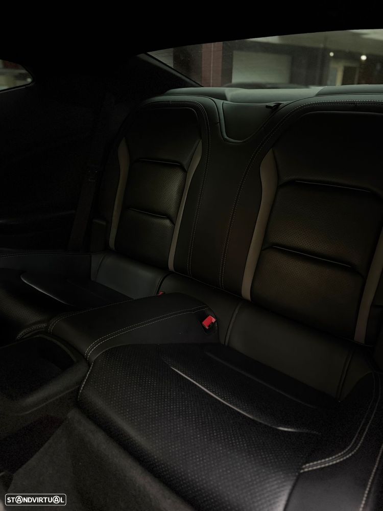 Chevrolet Camaro 2.0 Aut. - 12