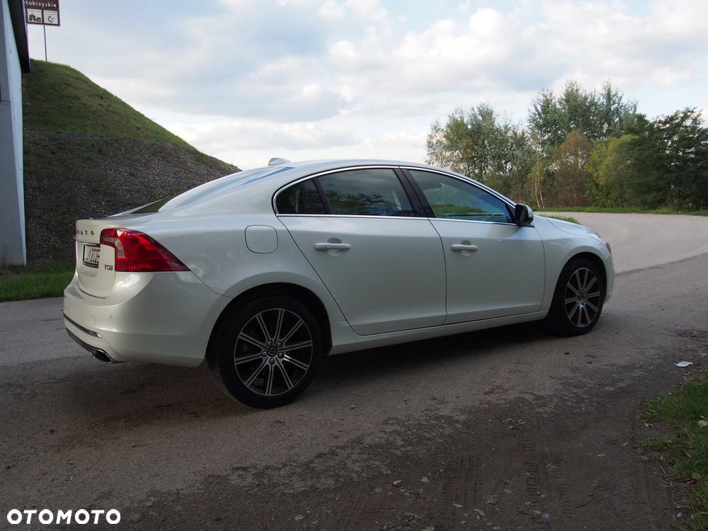 Volvo S60 - 13