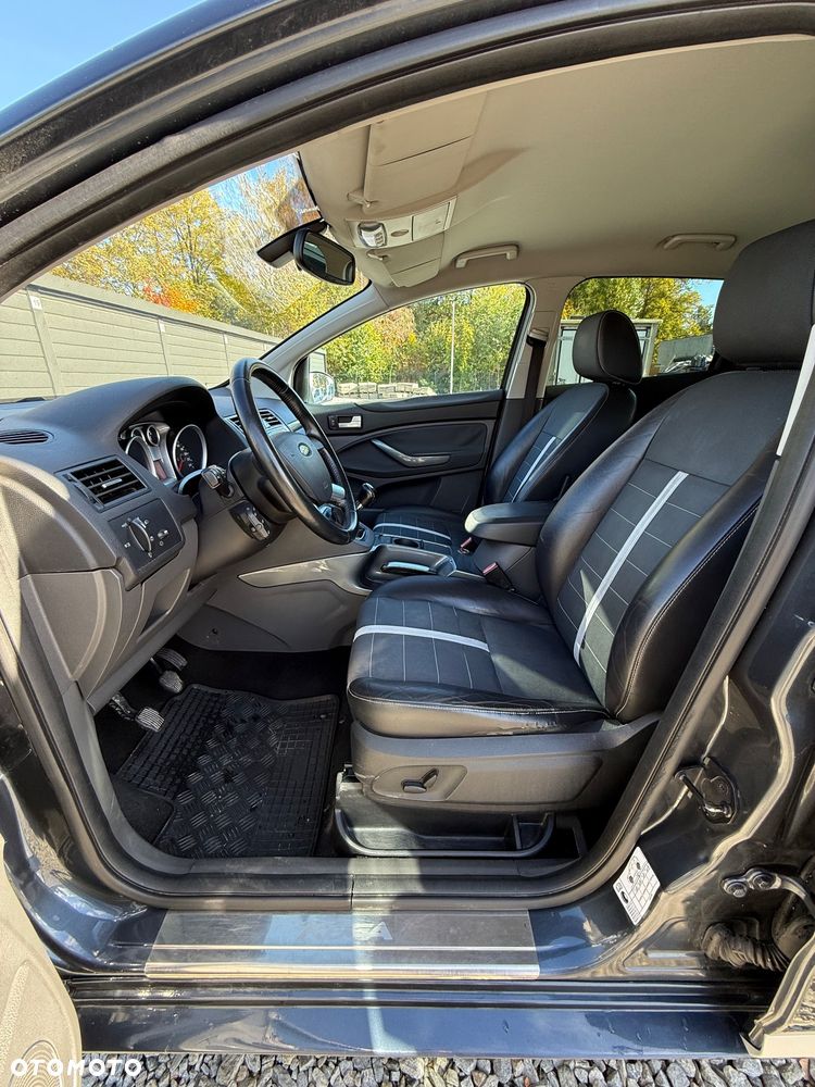 Ford Kuga 2.0 TDCi 4x4 Titanium - 8