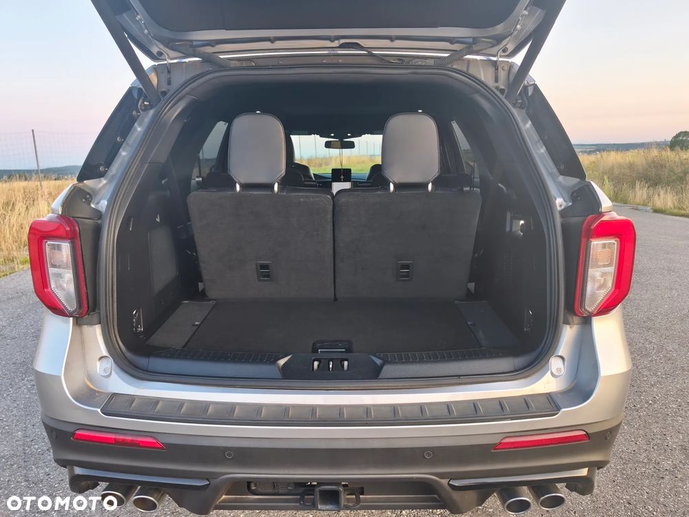 Ford Explorer 3.0 EcoBoost PHEV 4WD ST-Line - 28