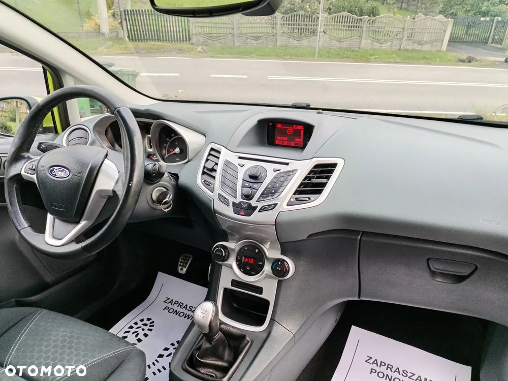 Ford Fiesta - 15
