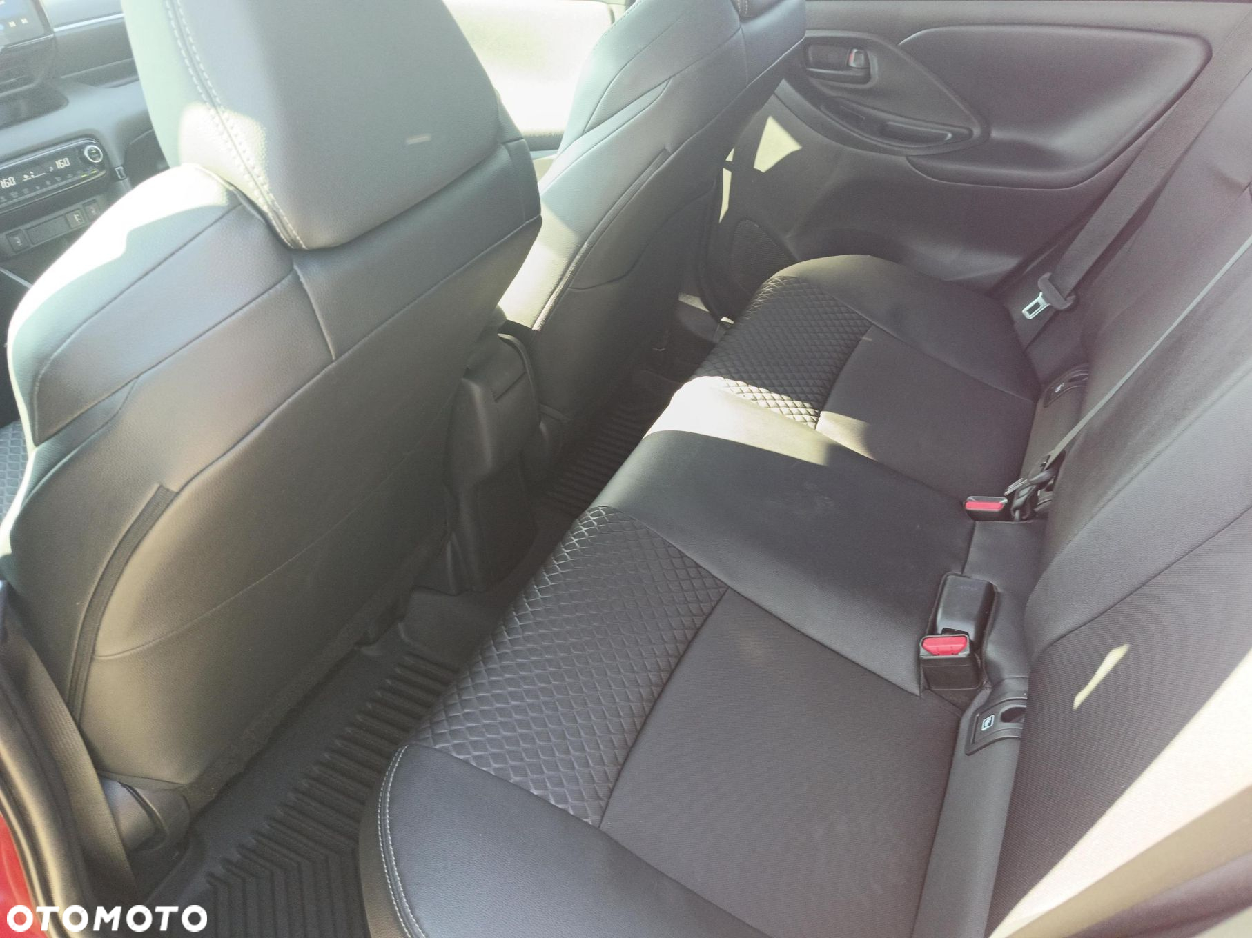 Toyota Yaris - 10