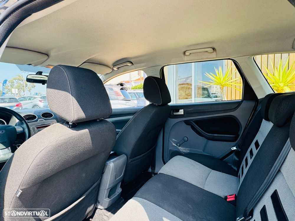 Ford Focus SW 1.4 16V Trend - 6