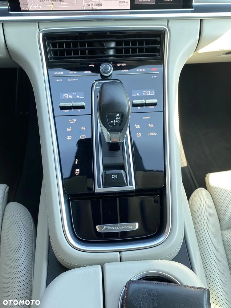 Porsche Panamera 4S Diesel - 31