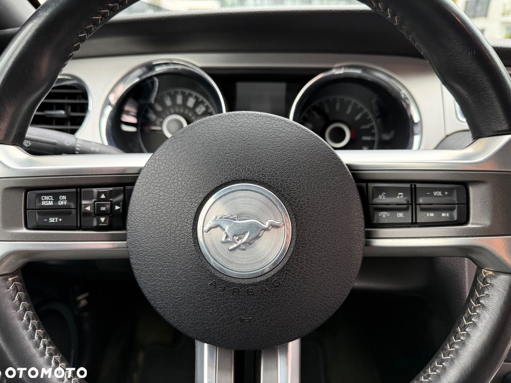 Ford Mustang 5.0 V8 GT - 17