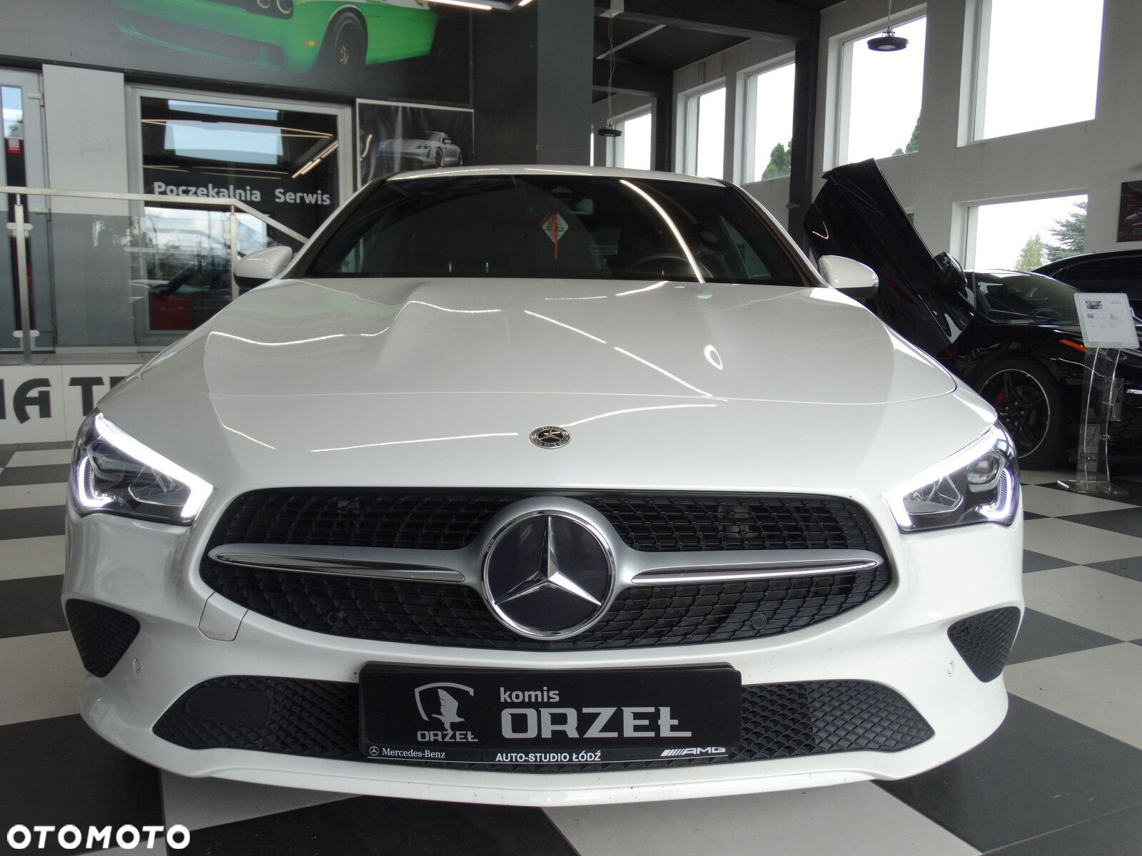 Mercedes-Benz CLA - 11